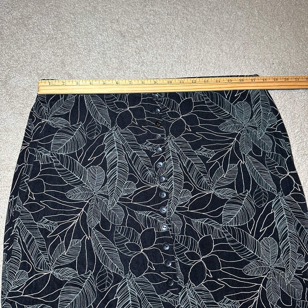 JM Collection Black Floral Maxi Skirt - Picture 2 of 6